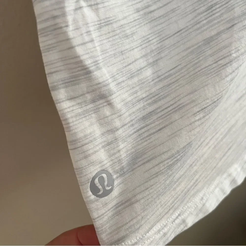 Lululemon back into it long sleeve open back top women’s size 6 gray